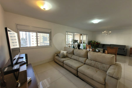 Apartamento para alugar com 4 quartos, sendo 3 suítes, em Lapa, São Paulo, SP