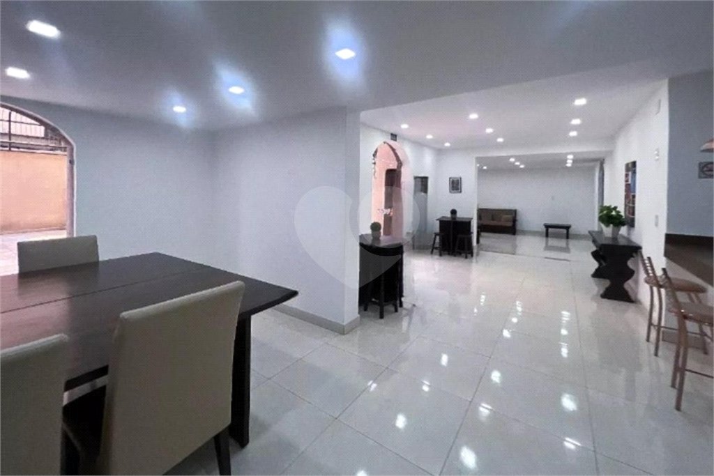Apartamento à venda com 2 quartos, sendo 1 suíte, em Vila Uberabinha, São Paulo, SP