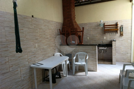 Casa à venda com 4 quartos, sendo 2 suítes,  em Vila Rei, Mogi das Cruzes, SP