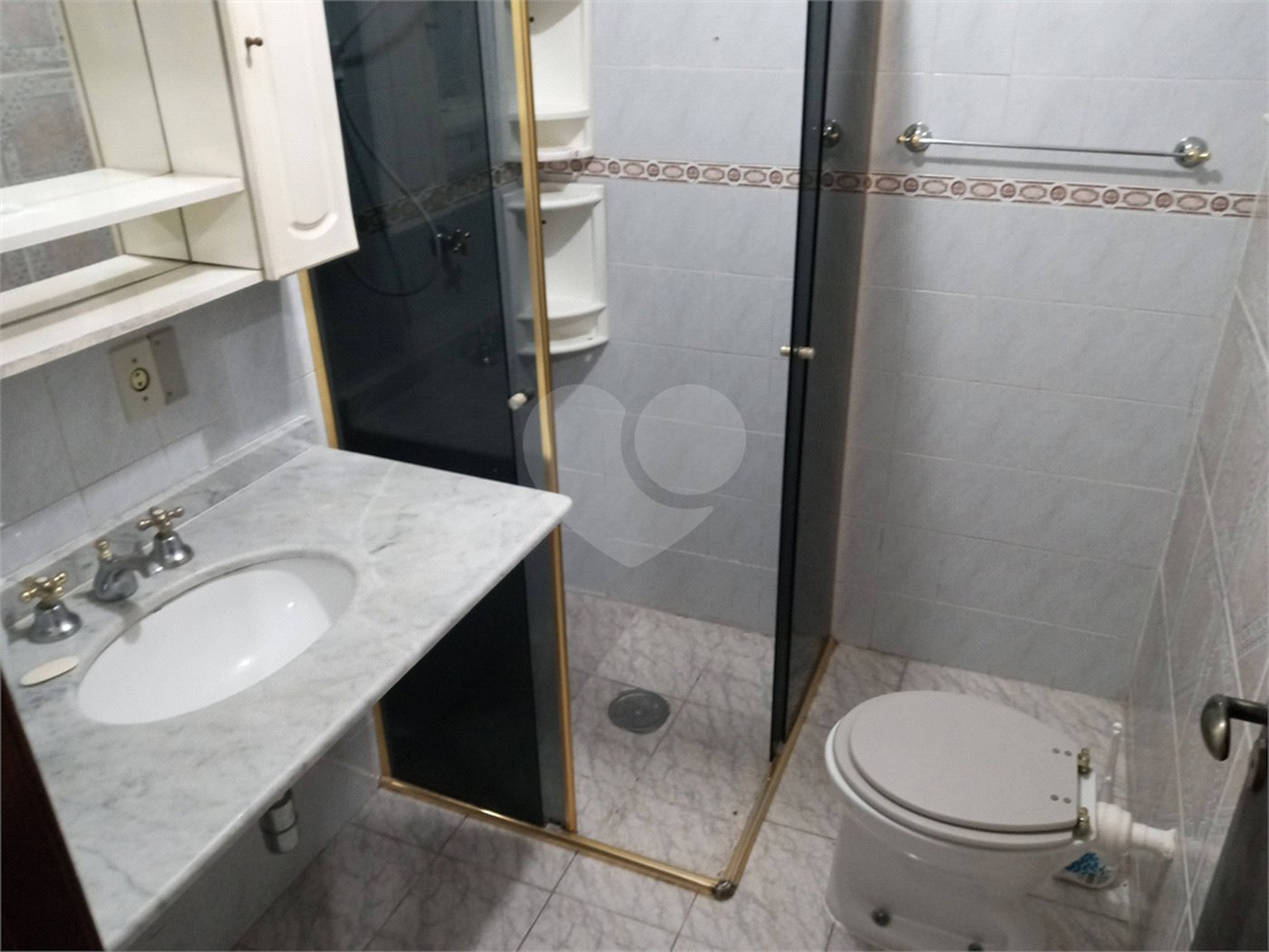 Casa Térrea à venda ou para alugar com 4 quartos, sendo 1 suíte, em Jardim Aeroporto, São Paulo, SP