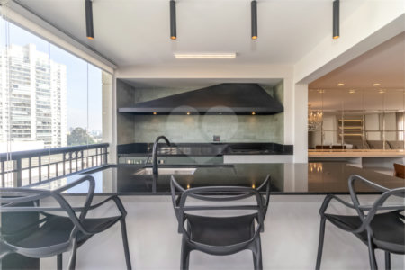 Apartamento à venda com 3 suítes em Alto da Boa Vista, São Paulo, SP