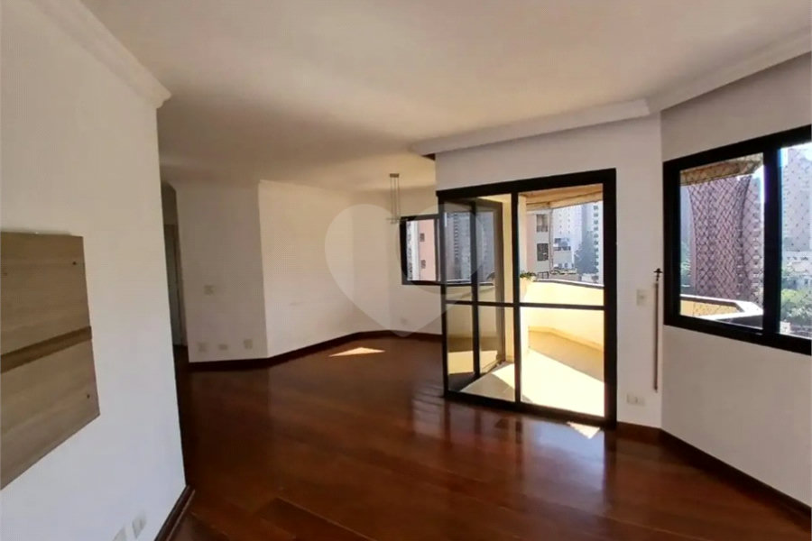 Apartamento à venda com 3 quartos, sendo 1 suíte, em Jardim Sul, São Paulo, SP