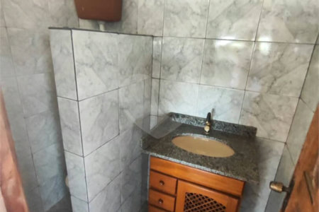 Casa à venda com 3 quartos, sendo 1 suíte, em Santa Cruz, Rio de Janeiro, RJ