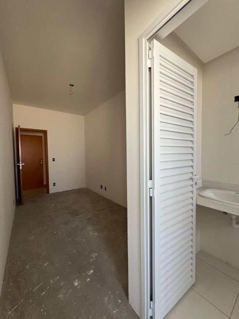 Apartamento com 3 dormitórios à venda, 210 m² por R$ 3.300.000,00 - Boqueirão - Santos/SP
