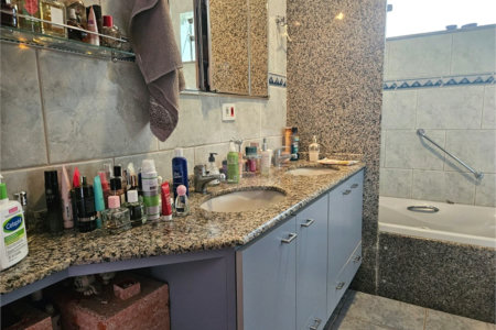 Casa à venda com 4 quartos, sendo 3 suítes, em Jardim Tapajós, Atibaia, SP