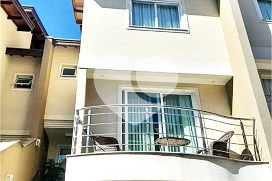 Casa à venda com 5 quartos, sendo 2 suítes, no condomínio Florada da Serra, São Paulo - SP