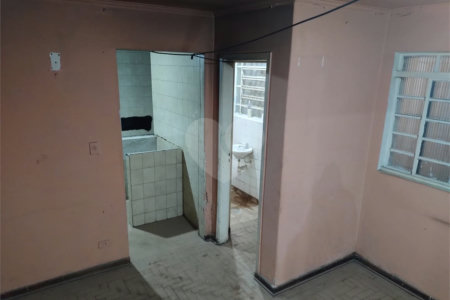 Casa Térrea à venda com 3 quartos em Vila Mariza Mazzei, São Paulo, SP