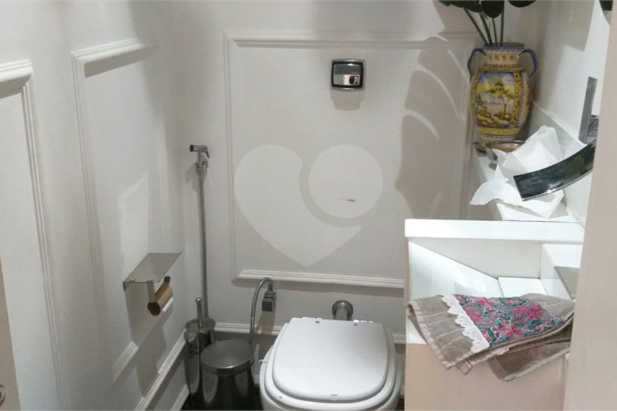 Apartamento à venda com 4 quartos, sendo 2 suítes, em Vila Sônia, São Paulo, SP