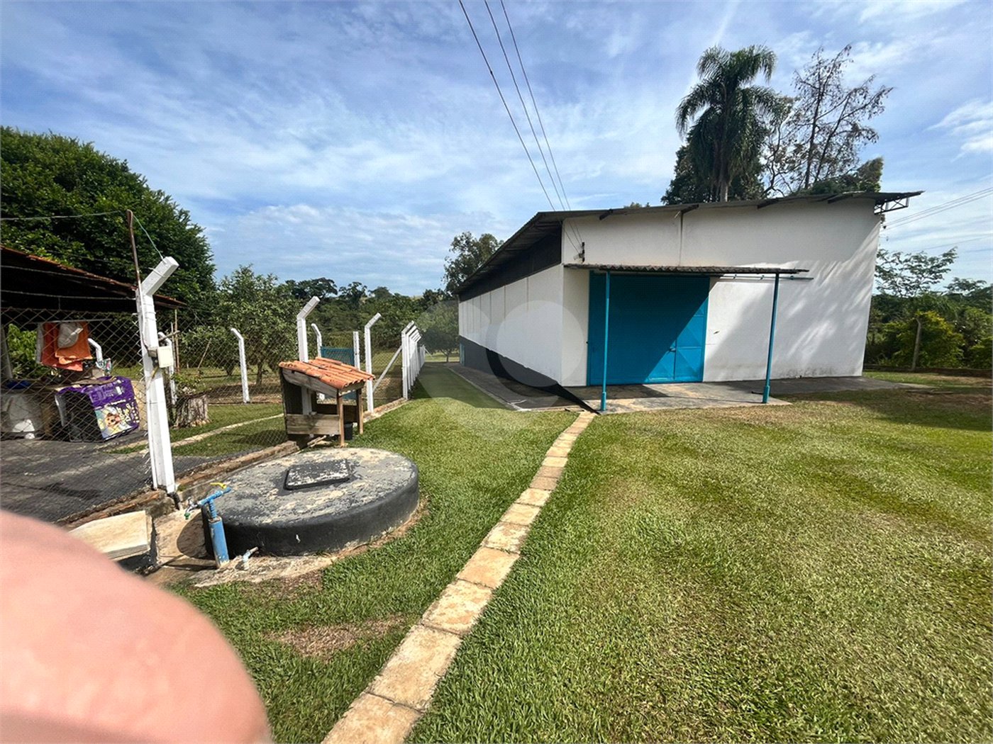 Chácara à venda com 6 quartos, sendo 1 suíte,  em Cercadinho, Alambari, SP