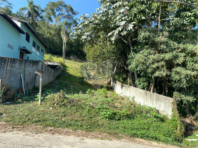 Terreno à venda em Barreiro, Mairiporã, SP