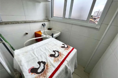 Apartamento Residencial à venda, Vila Guilhermina, Praia Grande - AP1374.
