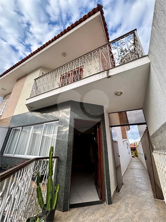 Casa à venda com 4 quartos, sendo 3 suítes, no condomínio Tremembé, São Paulo - SP