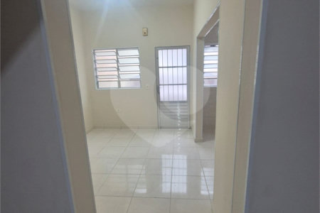 Casa à venda com 2 quartos, sendo 1 suíte,  em Vila Maricy, Guarulhos, SP