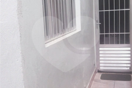 Casa à venda com 3 quartos em Jardim Santa Helena, Itaquaquecetuba, SP