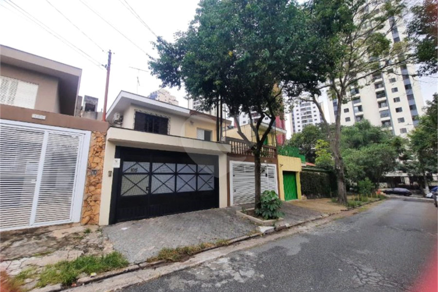 Sobrado à venda com 3 quartos, sendo 1 suíte, em Butantã, São Paulo, SP