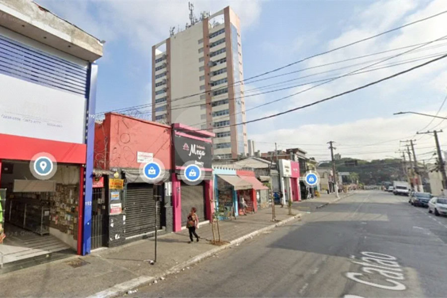 Oportunidade imperdível. Excelente opção de Investimento em Sobrado Comercial a Venda na Lapa. Único na Região.