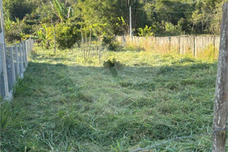 Terreno à venda no Centro, Jambeiro, SP