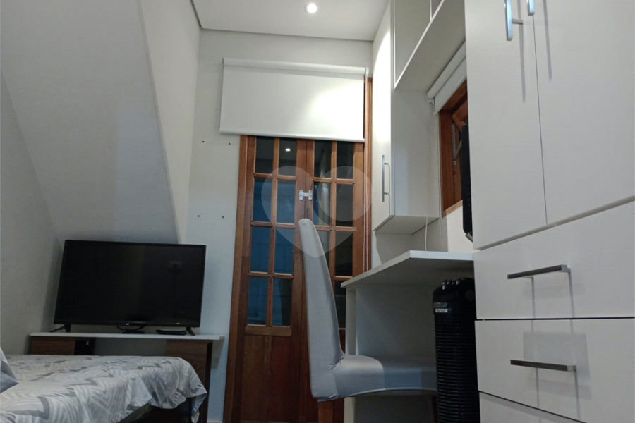 Sobrado à venda com 3 quartos em Parque Novo Mundo, São Paulo, SP