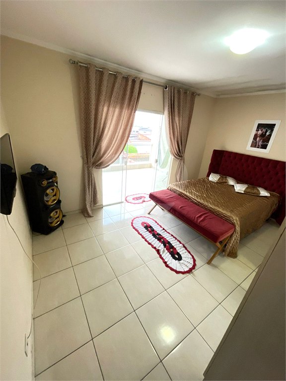 Casa à venda com 3 quartos em Cidade Boa Vista, Suzano, SP