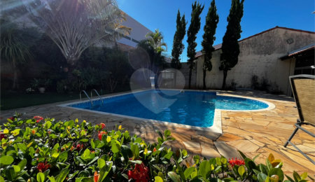 Casa à venda com 3 quartos, sendo 1 suíte,  em Vila Nastri, Itapetininga, SP