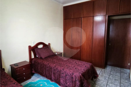 Sobrado à venda com 3 quartos, sendo 1 suíte, em Campos Elíseos, Ribeirão Preto, SP