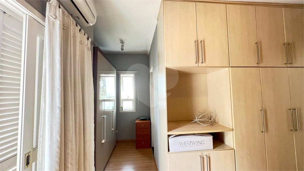 Casa à venda com 3 quartos, sendo 1 suíte, no condomínio Villagio Tramway, São Paulo - SP