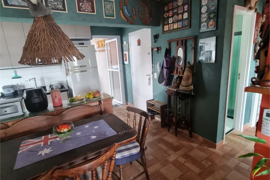 Apartamento em cobertura na Vila Prudente com 2 dormitórios, 1 suíte, 2 sacadas e hidromassagem.