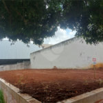 Terreno para venda na Vila Carmem.
