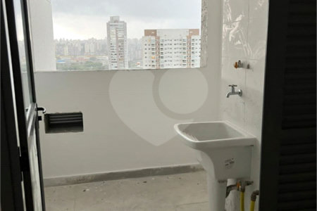 Apartamento com 95m² , 3 dormitórios , 2 vagas , à venda na Vila Prudente.