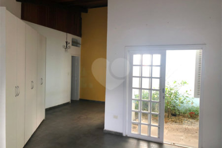 Casa Térrea à venda com 4 quartos, sendo 2 suítes, em Jardim das Bandeiras, São Paulo, SP