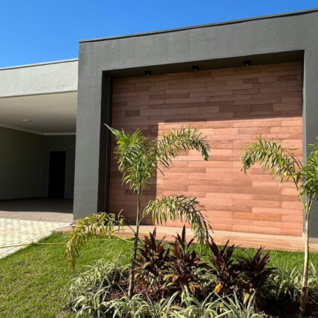 Casa à venda com 3 suítes em Três Lagoas, MS