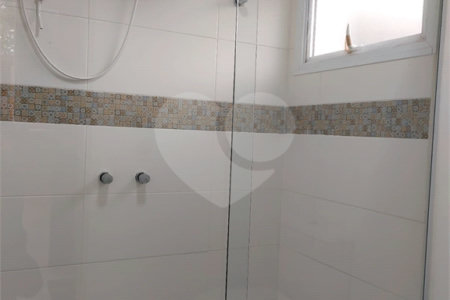 Casa à venda ou para alugar com 4 suítes no condomínio Jardim Primavera, Louveira - SP