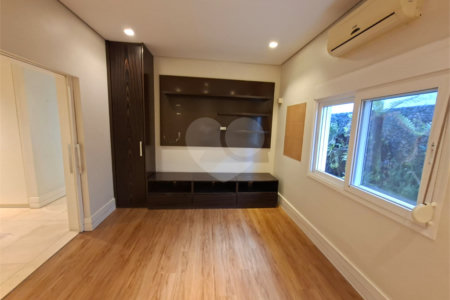 Casa à venda com 2 quartos, sendo 1 suíte, em Planalto Paulista, São Paulo, SP