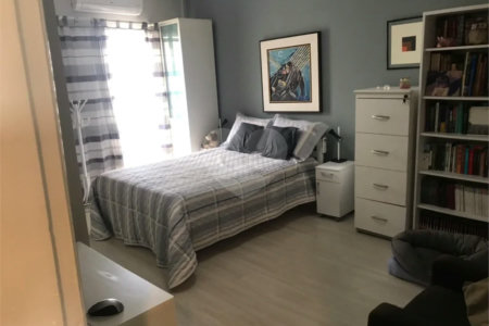 Casa Sobrado à venda no Planalto Paulista de 153m² com 3 dormitórios e 2 vagas