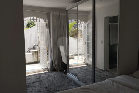 Sobrado à venda com 4 quartos, sendo 2 suítes, em Santa Teresinha, São Paulo, SP