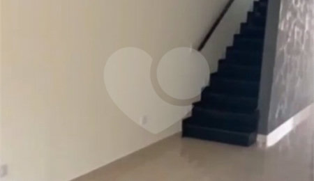 Sobrado à venda com 3 quartos, sendo 1 suíte,  em Penha de França, São Paulo, SP