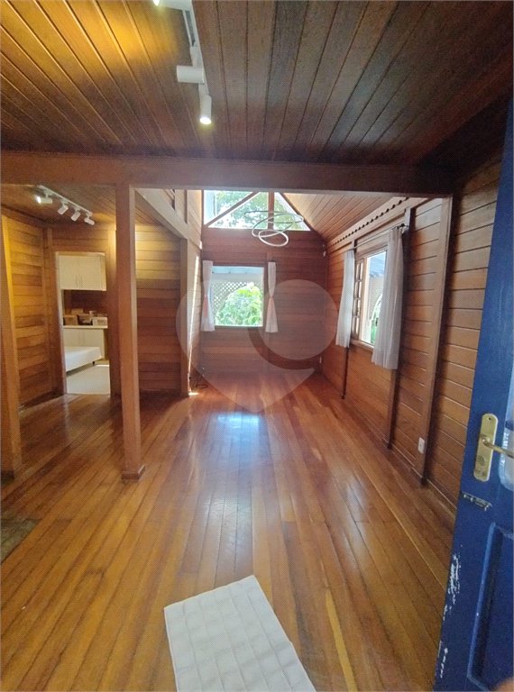Casa à venda com 3 quartos, sendo 1 suíte, no condomínio Bosque de Greviléa, Vinhedo - SP