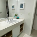 Apartamento à venda com 3 quartos, sendo 1 suíte, em Jardim Belmar, Guarujá, SP
