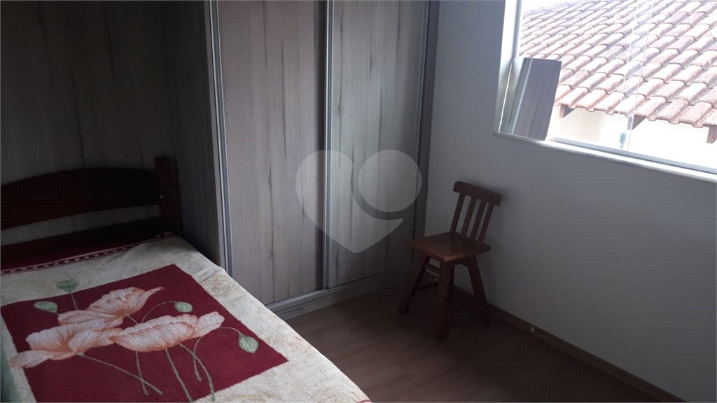 Sobrado à venda com 3 quartos, sendo 1 suíte,  em Vila Caputera, Mogi das Cruzes, SP
