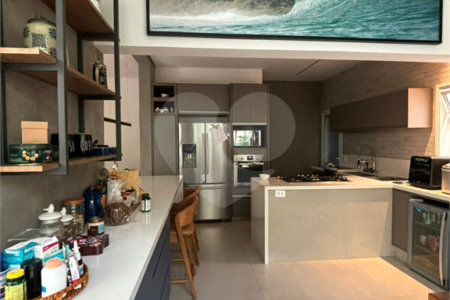 Apartamento Garden na Mooca de 322m² com 3 suítes e 5 vagas.