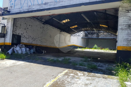 Terreno à venda em Santo Amaro, São Paulo, SP