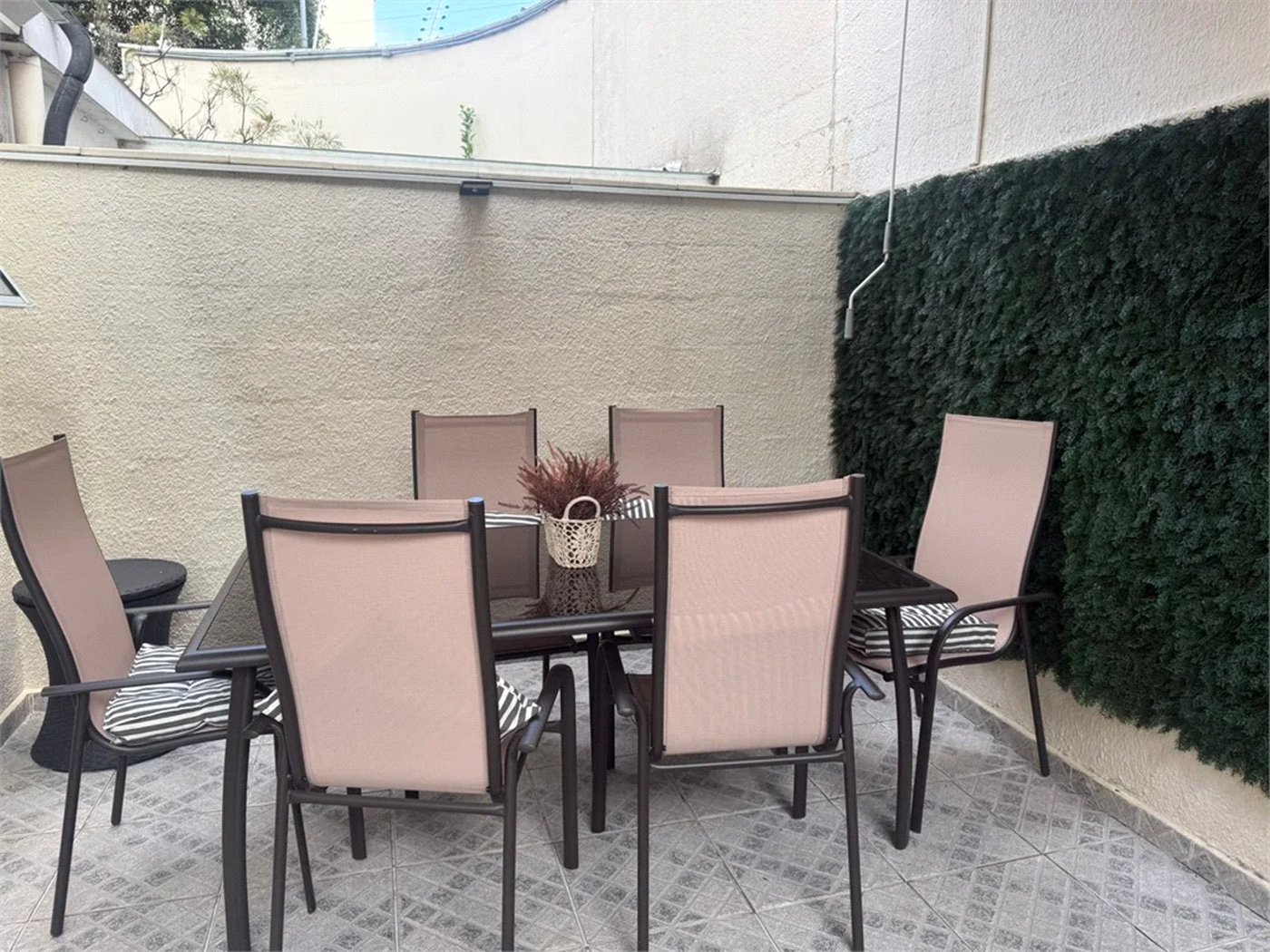 Casa à venda com 3 quartos, sendo 1 suíte, no condomínio Villas de São Francisco, São Paulo - SP