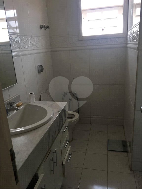 Sobrado à venda com 4 quartos, sendo 1 suíte, em Tremembé, São Paulo, SP