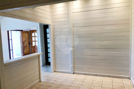 Casa à venda com 4 quartos, sendo 2 suítes, no condomínio Estância Marambaia, Vinhedo - SP