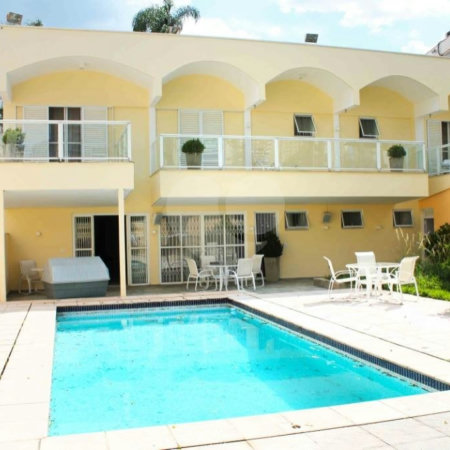 Casa Térrea à venda ou para alugar com 3 suítes em Brooklin Velho, São Paulo, SP