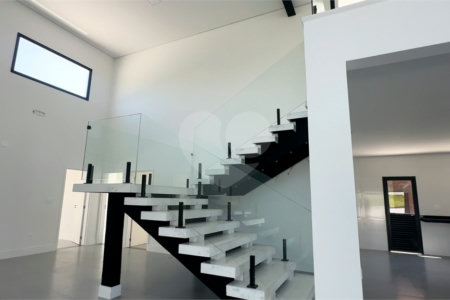 Casa à venda com 5 suítes no condomínio Terras de Mont Serrat, Salto - SP