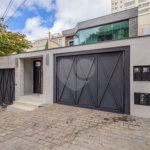Casa à venda com 5 quartos, sendo 1 suíte,  em Chácara Inglesa, São Paulo, SP