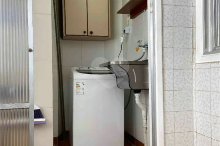 Apartamento à venda com 3 quartos em Vila Romana, São Paulo, SP