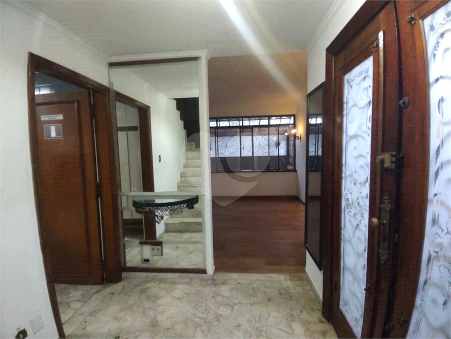 Sobrado à venda com 5 quartos, sendo 3 suítes, em Cidade Monções, São Paulo, SP