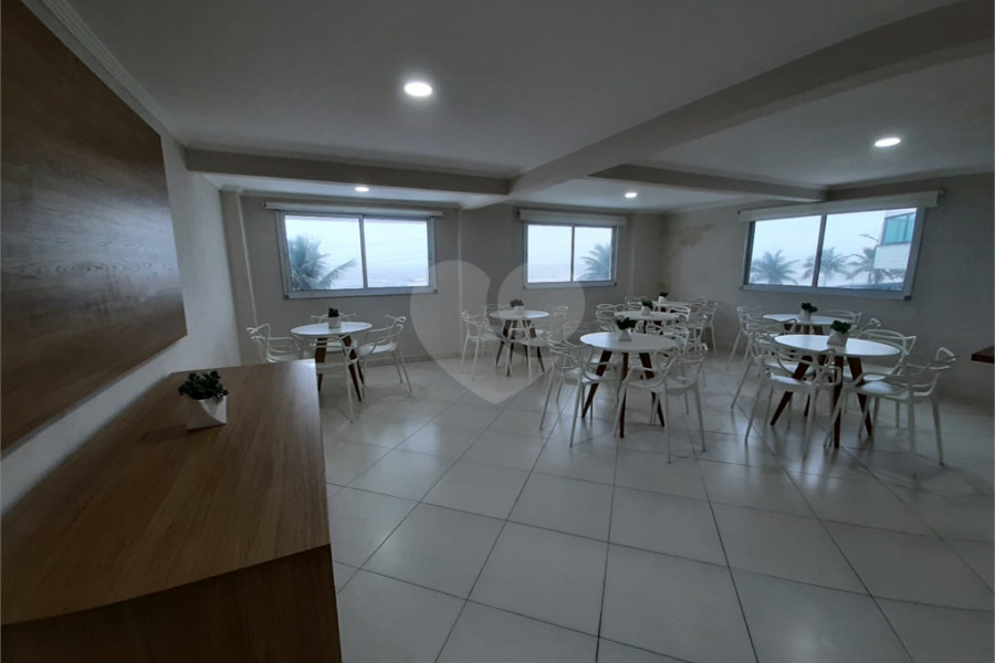 Apartamento à venda com 2 quartos, sendo 1 suíte,  no Centro, Mongaguá, SP